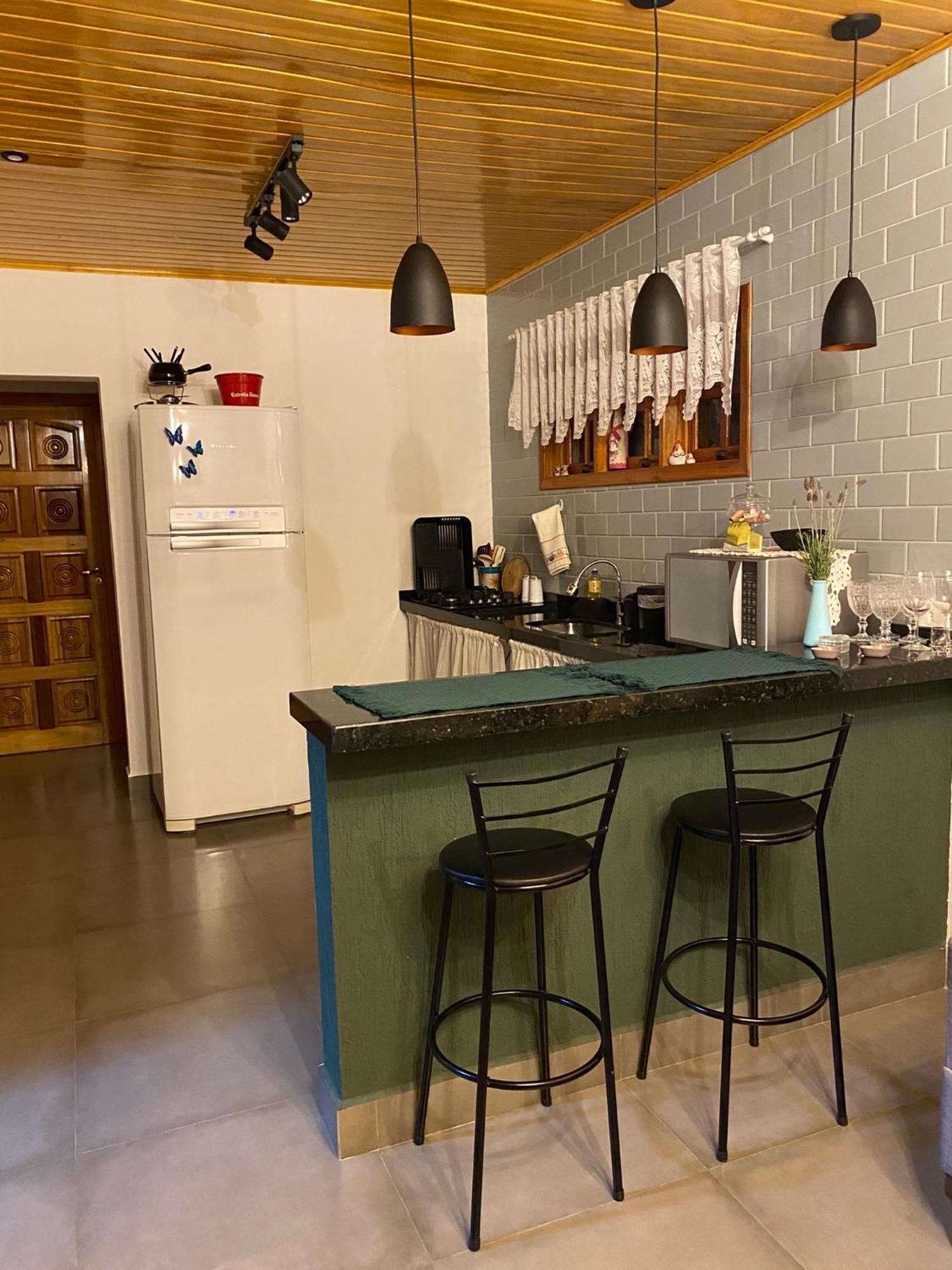 شقة Casa Aconchegante Na Montanha Campos do Jordão المظهر الخارجي الصورة