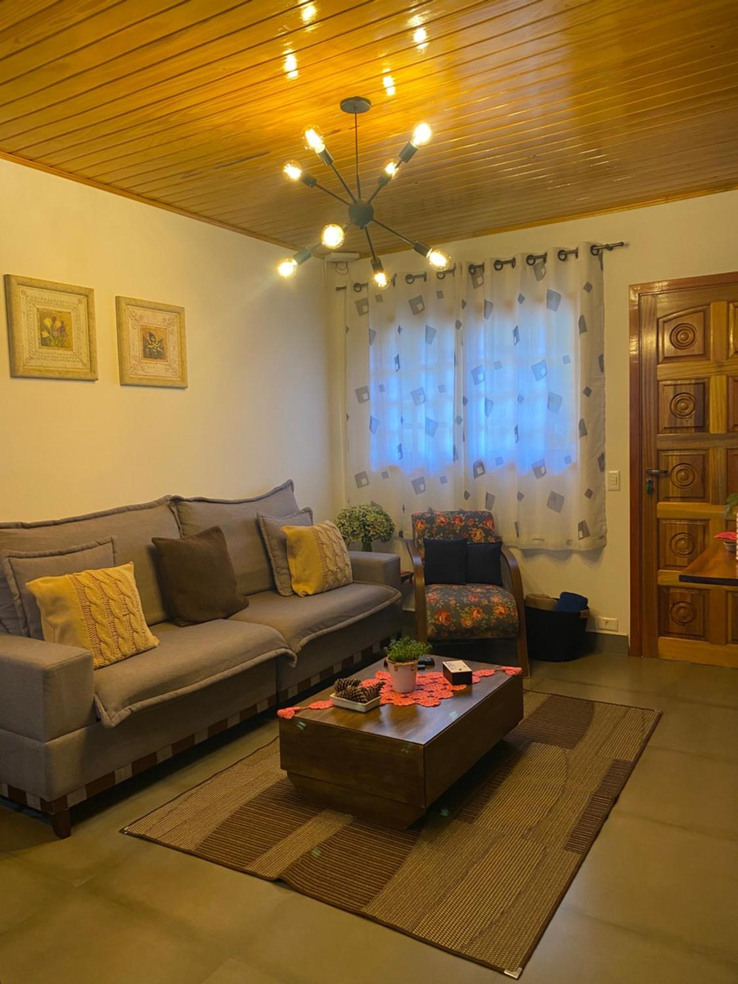 شقة Casa Aconchegante Na Montanha Campos do Jordão المظهر الخارجي الصورة